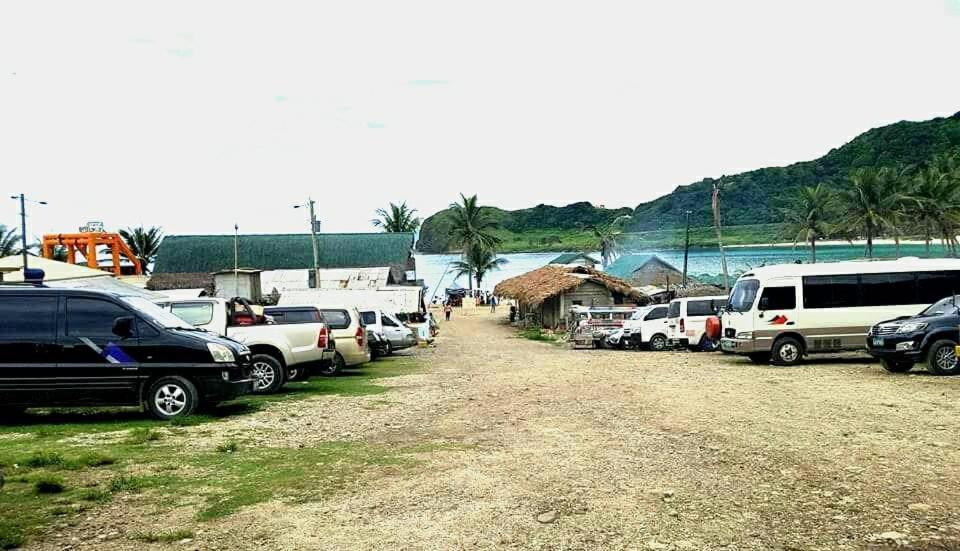 Blue Lagoon Inn And Restaurant, Pagudpud Mabubua Exterior foto